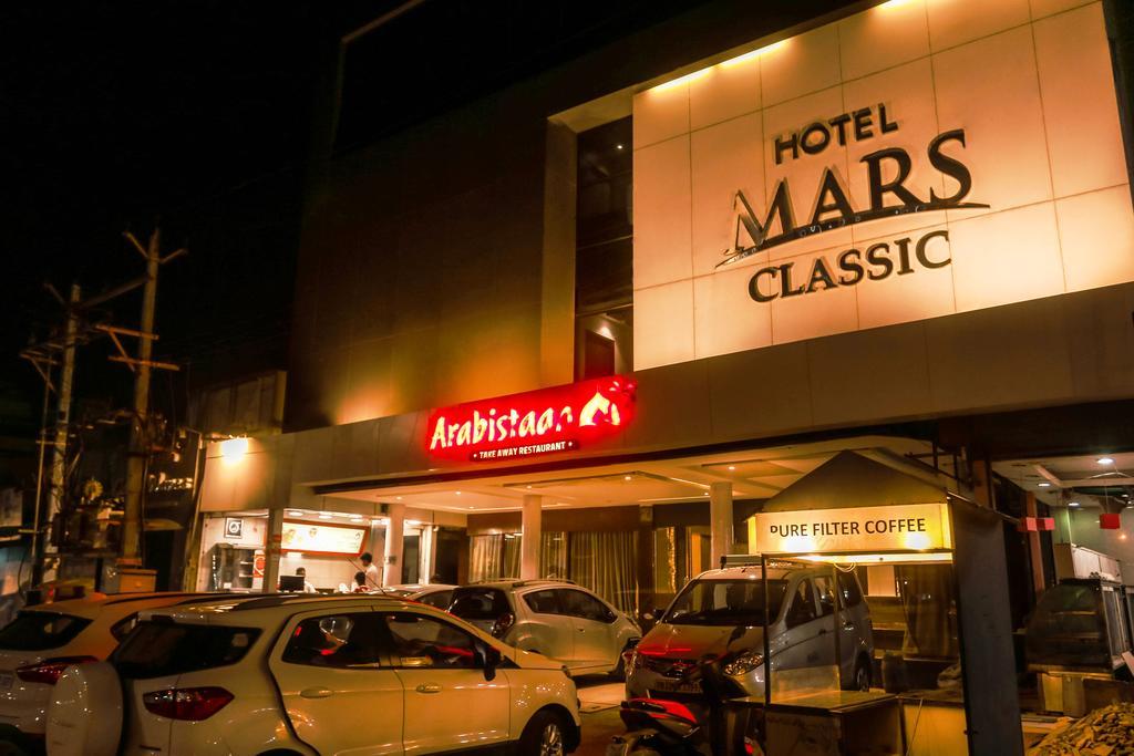 Hotel Mars Classic Madras Buitenkant foto